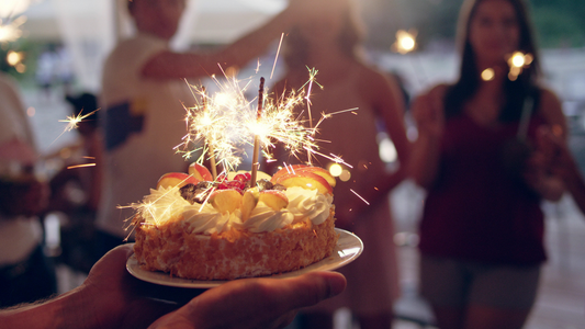 September Birthdays Made Special: Personalized Art-Inspired Fashion Gifts